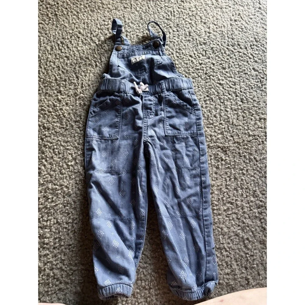 Vintage OshKosh B’Gosh Girls’ Denim Floral Bib Overalls Size 2T